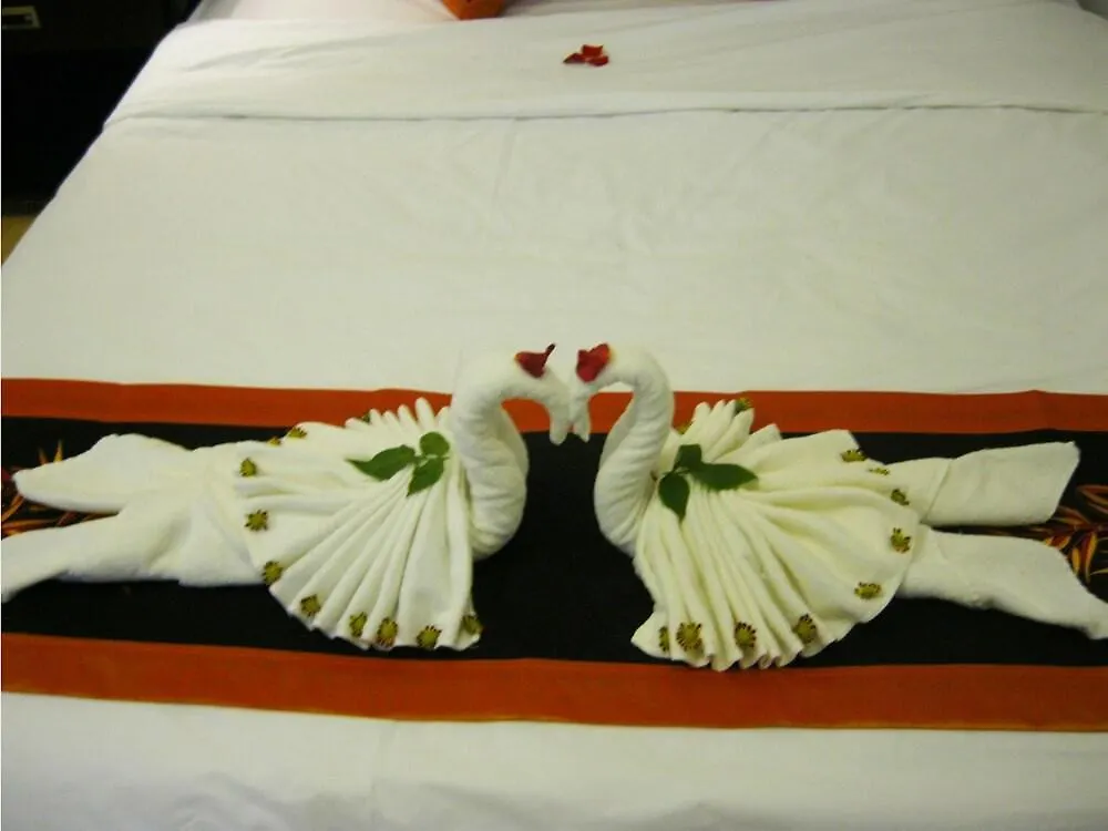 Sea Sun Homestay Хойан