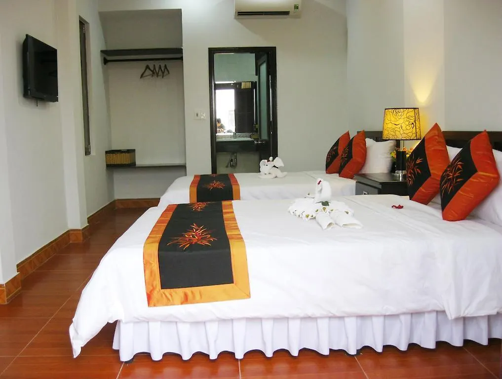 Sea Sun Homestay Хойан Вьетнам