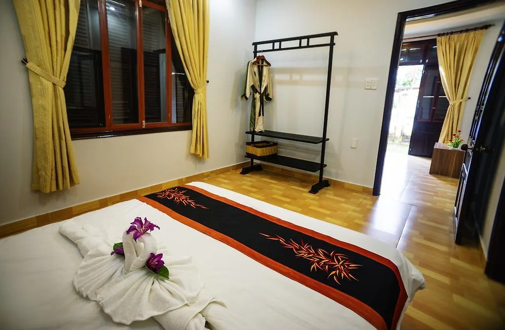 Sea Sun Homestay Хойан 0*,