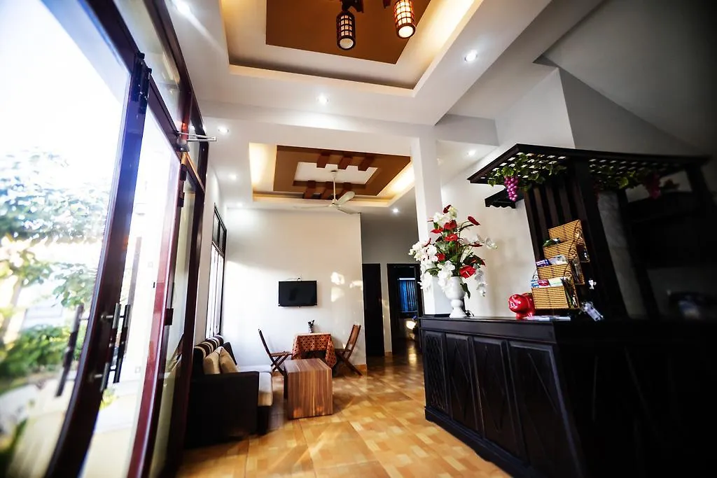 Sea Sun Homestay Хойан