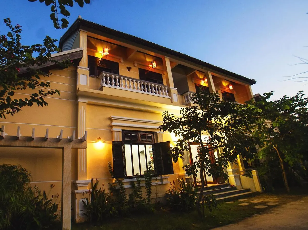 Sea Sun Homestay Хойан