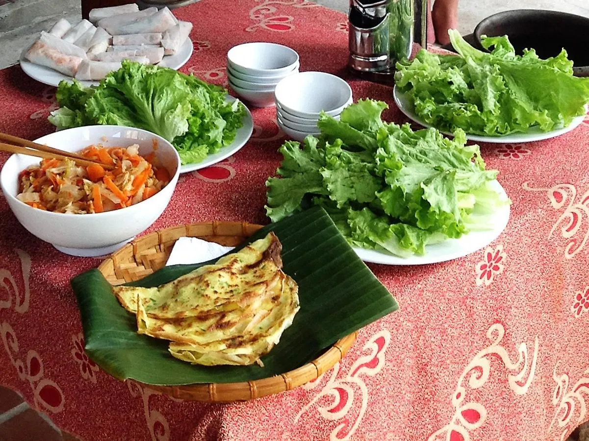 Sea Sun Homestay Хойан